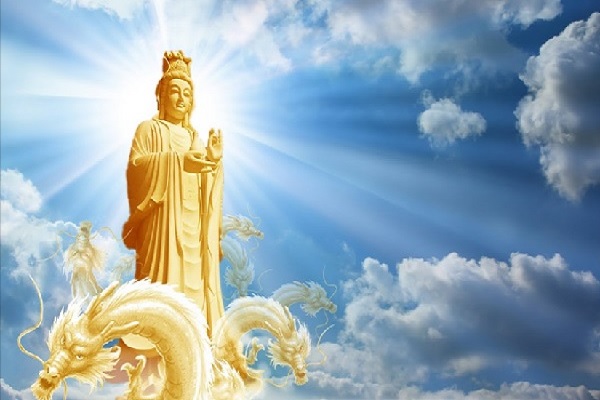 Chiêm bao thấy Phật chiếu ánh hào quang